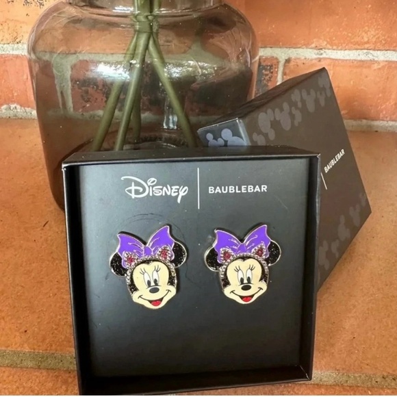 BaubleBar Jewelry - Baublebar Disney Minnie Mouse
Halloween Cat Ears
Purple Bow Earrings